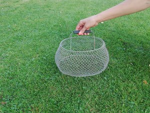 Vintage Metal Wire Basket – <b>Collapsible</b> Picnic Shopping Bag - Product Image 6