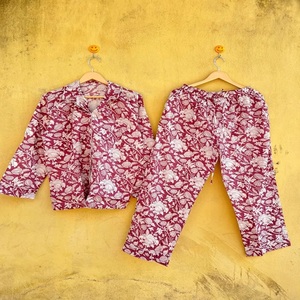 Conjunto de pijama de algodón para mujer, estampado floral, manga tres cuartos, cuello mandarín, cintura elástica, ropa de dormir informal para primavera - Product Image 1