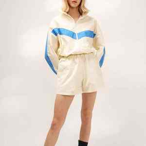 Conjunto de Pantalones Cortos Deportivos para Mujer, con Logotipo Personalizado, Cortavientos, Transpirable, Ropa Urbana Ligera de Nailon, a Prueba de Viento, Tallas Grandes, Venta al Por Mayor - Product Image 6