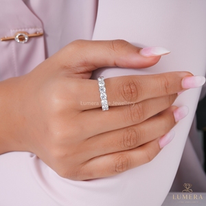 Anillo de Eternidad de Diamantes Creados en Laboratorio de Corte Redondo de Lujo de 1.27CT, Anillo de Boda Apilable con Puntas Compartidas para Mujer, Joyería Fina Elegante - Product Image 5