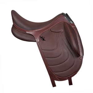 Silla de doma inglesa premium de cuero genuino con estructura de madera, duradera y de calidad superior. Productos ecuestres ingleses de Pakistán. - Product Image 1
