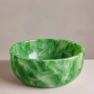 Bol classique en résine écologique avec des billes de marbre blanc polies pour servir des salades, décoration de la maison, fête - Product Image 2