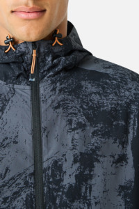 Conjunto de cortavientos con capucha de primera calidad para hombre, sudadera ligera con cremallera y pantalones cortos a juego para correr, senderismo y ropa deportiva al aire libre - Product Image 3