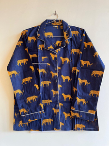 Conjunto de Pijama Personalizado para Hombre, Ropa de Dormir de Seda Satinada, Camisa de Manga Corta, Pantalones Cortos con Estampado de Leopardo - Product Image 4