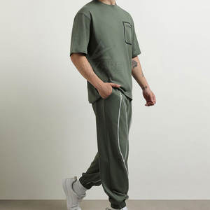 Conjunto deportivo de verano de alta calidad con diseño transpirable para comodidad y rendimiento durante todo el día. - Product Image 3