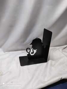 Nouvel Arrivage Tendance : Serre-livres Créatif en Étain Artisanal, Design Unique Sportif et Humain, Style Art Déco, Empilable et Polyvalent pour la Maison - Product Image 2