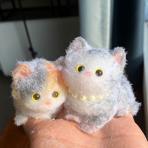 Juguete de Silicona de Grado Alimenticio Extra Grande para Gatos, Hecho a Mano, de Rebote Lento, DIY, para Aliviar el Estrés, Regalo, Novedad y Juguete de Broma para Celebridades de Internet - Product Image 3