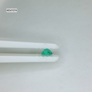 Gema suelta de esmeralda de calidad premium, grado 3A, procedente de Zambia, corte cuadrado octogonal, piedra verde intensa de 0.81 ct para la fabricación de joyería personalizada. - Product Image 5