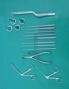Juego de Instrumentos Quirúrgicos Ortopédicos F.J. INTERNATIONAL de Alta Calidad FJI-4563, 16 Piezas, Cureta para Oído, Pinzas de Cocodrilo, Instrumentos Quirúrgicos para Oído - Product Image 1
