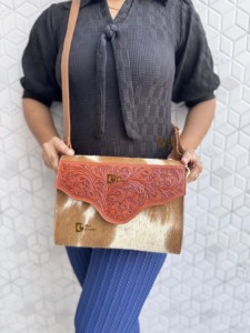 Bolso tote de cuero vacuno de última llegada, hecho a mano, estilo gitano bohemio, de cuero auténtico, estilo western, elegante, para mujer. - Product Image 2