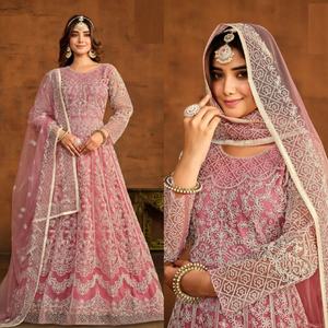 Nouveau design exclusif vêtements de fête filet de style indien et pakistanais Salwar Kameez disponible au prix de gros salwar kameez - Product Image 1