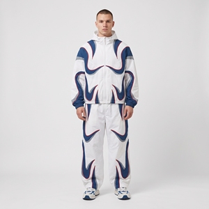 Ensemble de survêtement pour homme avec motif flamme blanche et bleue, comprenant un sweat à capuche zippé et un pantalon de jogging assorti - Product Image 1