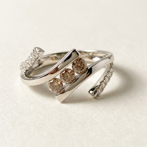 Bijoux naturels chinois Design vintage bonne qualité or jaune 14 carats véritable diamant à mi-chemin 3 pierres bague de mariage pour femmes - Product Image 1