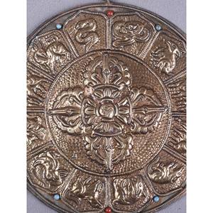 Mandala mural bouddhiste tibétain Vishwa-Vajra en laiton de 8 pouces fait à la main au Népal - Product Image 2