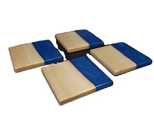 Dessous de verre à thé décoratif en bois naturel et résine époxy de style élégant Décoration de table en bois pour la maison Hôtel Restaurant Utilisation - Product Image 1