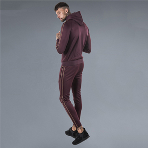 ชุดวอร์มผ้าฝ้ายคุณภาพสูงแบบกำหนดเองสำหรับผู้ชาย เสื้อฮู้ดดี้ทรงจ็อกเกอร์ ชุดเซ็ต 2 ชิ้น เสื้อฮู้ดดี้แบบสวมหัว กางเกงวอร์มผ้าฟลีซ - Product Image 3