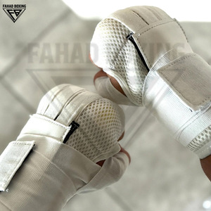 Guantes de Boxeo Blancos Personalizados OEM ODM de la Más Alta Calidad, Envolturas Rápidas para MMA, Equipo de Entrenamiento Transpirable, Absorbente de Sudor y Ajustable - Product Image 5