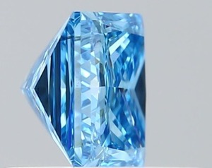 เพชรเม็ดเดี่ยวสีน้ำเงินสดใส 0.54 กะรัต ทรงปรินเซส ผลิตด้วยวิธี CVD ได้รับการรับรองจาก IGI คุณภาพการเจียระไนดีเยี่ยม สมมาตรดีเยี่ยม เพชรหลวมสีน้ำเงิน - Product Image 6