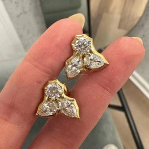 Boucles d'oreilles clous en argent sterling 925 avec moissanite incolore taille poire, marquise et ronde, sertie de trois pierres, bijoux cadeaux - Product Image 1