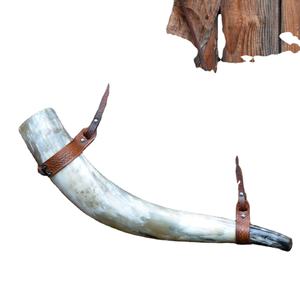 Corne de soufflage de boeuf médiévale en gros meilleure qualité 100% corne de soufflage gravée naturelle avec bracelet en cuir - Product Image 1