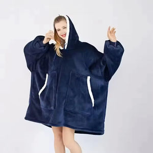 Couverture à capuche surdimensionnée en microfibre personnalisée, sweat-shirt Sherpa douillet et chaud, qualité supérieure avec manches longues - Product Image 1