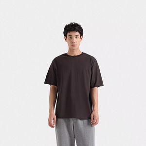 เสื้อยืดผู้ชายผ้าฝ้ายนุ่ม 100% คุณภาพสูง สกรีนลายแฟชั่นลำลอง สั่งผลิตขั้นต่ำน้อย - Product Image 1