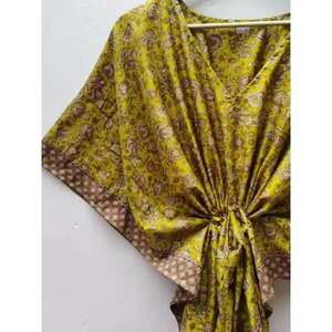 Kaftan en soie fleuri fait main pour femmes, vêtements de vacances, paréos de bain par Ethnic Craft Hub India - Product Image 5