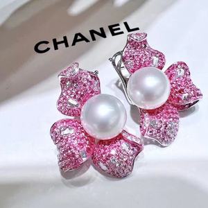 Boucles d'oreilles polyvalentes en perles d'eau douce Zhong Chuxi, rondes, naturelles, à fermoir, fraîches et simples - Product Image 1