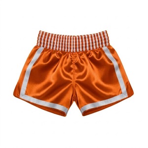 Vêtements d'arts martiaux durables OEM/ODM, shorts de Muay Thai personnalisés avec fentes latérales, équipement d'entraînement léger, short de Muay Thai de qualité supérieure - Product Image 4