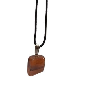 Collier pendentif en pierre d'aventurine rouge naturelle roulée avec cordon ciré noir - Bijou en pierre précieuse de guérison pour hommes et femmes - Product Image 3