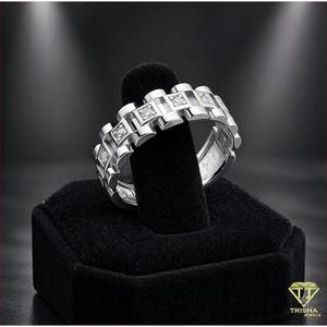 Bague de cérémonie pour homme en argent 925 de qualité supérieure avec diamant de laboratoire et design à maillons détaillés, pour revendeurs de bijoux. - Product Image 4