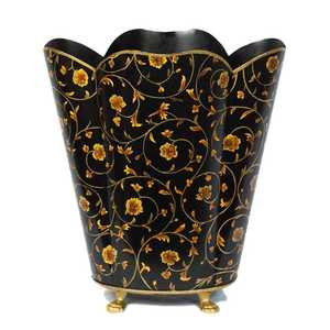 Contenedor de basura metálico negro de alta calidad que mantiene su forma y funcionalidad incluso después de años de uso intensivo. - Product Image 3