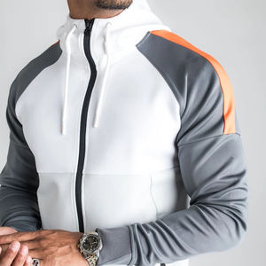 Conjunto Deportivo con Capucha para Hombre en Blanco, Gris y Naranja con Bloques de Color, Sudadera con Cremallera Completa y Bolsillos Laterales - Product Image 5