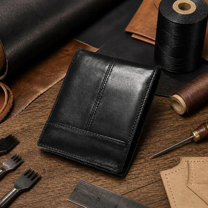 Portefeuilles en cuir pour hommes faits à la main, bifold, sécurisés RFID, fournisseur en gros, OEM, personnalisation de la marque, accessoires haut de gamme, livraison mondiale à bas prix - Product Image 3