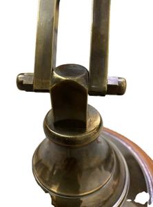 Loupe nautique avec lentille de loupe à main Poignée en laiton antique Accessoire de table vintage Décor de maison et de table - Product Image 2