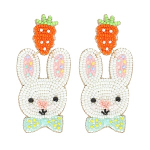 Pendientes únicos con cuentas de semillas inspiradas en conejo para niñas y mujeres hechos con cuentas de colores para un aspecto de fiesta juguetón - Product Image 1