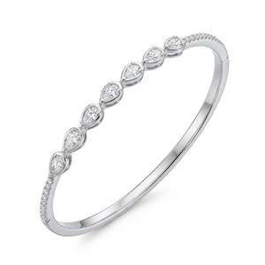 Brazalete Articulado de Oro Amarillo de 18K con Diamante Cultivado en Laboratorio Corte Pera E Color VVS2, Joyería de Moda - Product Image 2