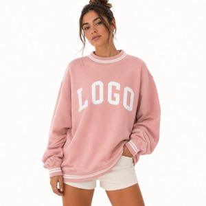 Sudadera Oversize Rosa para Mujer con Cuello Redondo y Logotipo Blanco Estampado, Hombros Caídos, Tejido de Algodón, Manga Larga, para Otoño e Invierno - Product Image 1