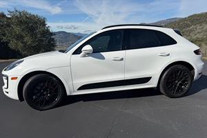 Porsche Macan GTS 2018, Autos Usados de Calidad de Exportación, Vehículos Seminuevos - Product Image 3