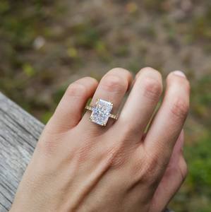 Anillo de Eternidad de Plata de Ley 925 con Baño de Rodio, Lujoso, con Moissanita de Corte Radiante de 3 Quilates y Engaste de Garras, para Boda o Compromiso - Product Image 5