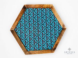 Plateau de service hexagonal moderne en bois d'acacia, fait main, avec motif floral, pour la maison, les restaurants et la restauration - Product Image 3