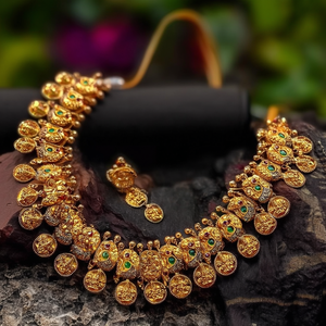 Laxmi Kasumala Short Fashion Jewelry Set - Product Image 3