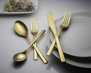 Collection saisonnière de couverts de table pour tables sélectionnées et présentoirs culinaires d'expérience - Product Image 1