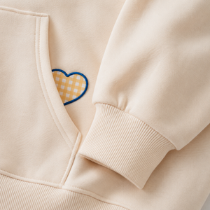 Sweat à capuche en coton personnalisé pour femme avec capuche doublée en gingham contrastant, patch cœur brodé, logo personnalisé, coupe oversize décontractée - Product Image 3