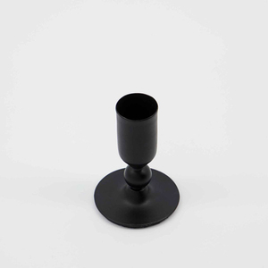 Porte-bougie conique miniature en fer noir, fait main, écologique, pour la décoration de la maison et Noël - Product Image 1