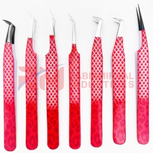 Ensemble de pinces à cils professionnelles RMI en acier inoxydable à pointe argentée, design personnalisé avec revêtement en papier et pointe lisse pour extensions de cils - Product Image 3