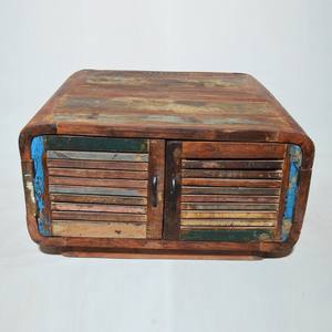 Mesa de centro/mesa de café de madera de teca recuperada de fábrica, con 4 puertas, elegante para diseño interior industrial. - Product Image 1