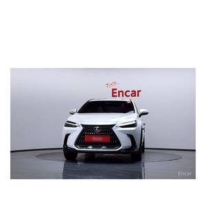 Lexus NX Premium 2024 con Cámara Trasera, Asientos de Cuero, Volante a la Izquierda - 23,494 km, Modelo 2024/12 - Product Image 3