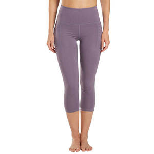 Leggings de yoga capri pour femmes, taille haute, confortables, extensibles, doux comme du beurre, grandes tailles, avec poches, impression personnalisée - Product Image 1