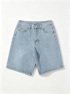 Shorts en denim de coton de haute qualité pour hommes, style streetwear décontracté, avec poches, bleu clair délavé. - Product Image 1
